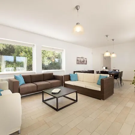 Dimora Petunia Villa *